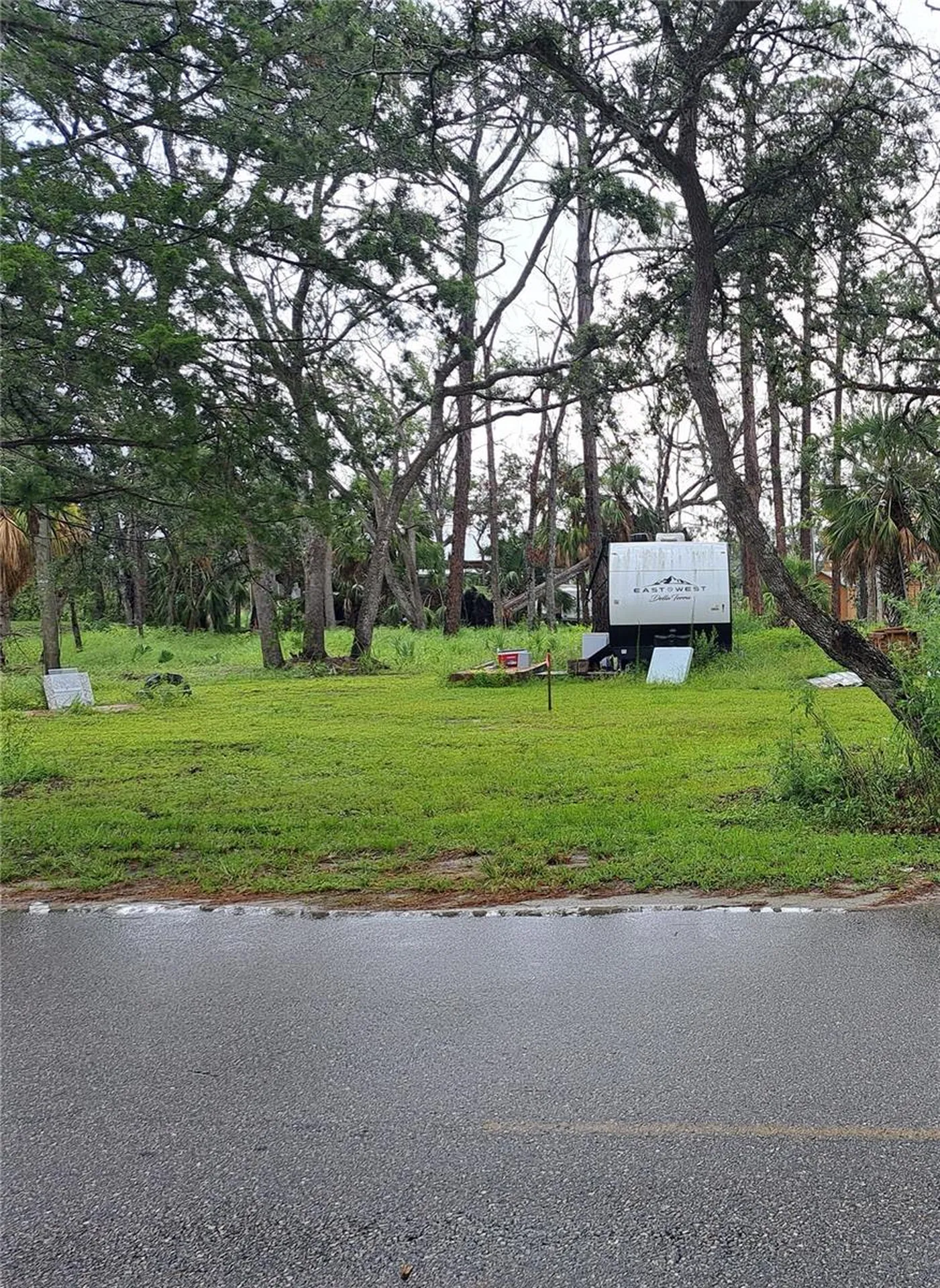 401 W 1st Street NW Steinhatchee FL 32359