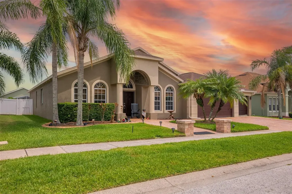 10327 Meadow Crossing Drive Tampa FL 33647