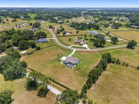 2540 NE 108th Lane Oxford FL 34484