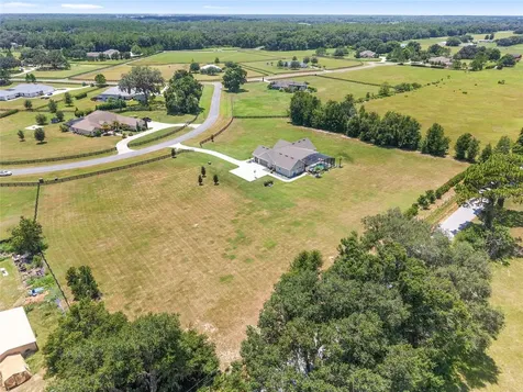 2540 NE 108th Lane Oxford FL 34484