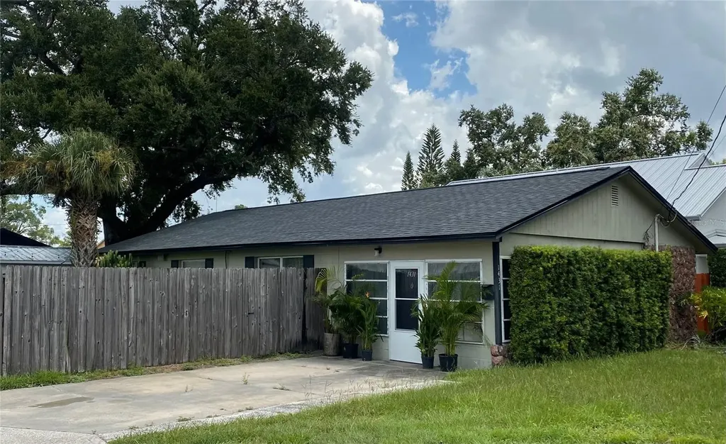 1431 Guernsey Street Orlando FL 32804