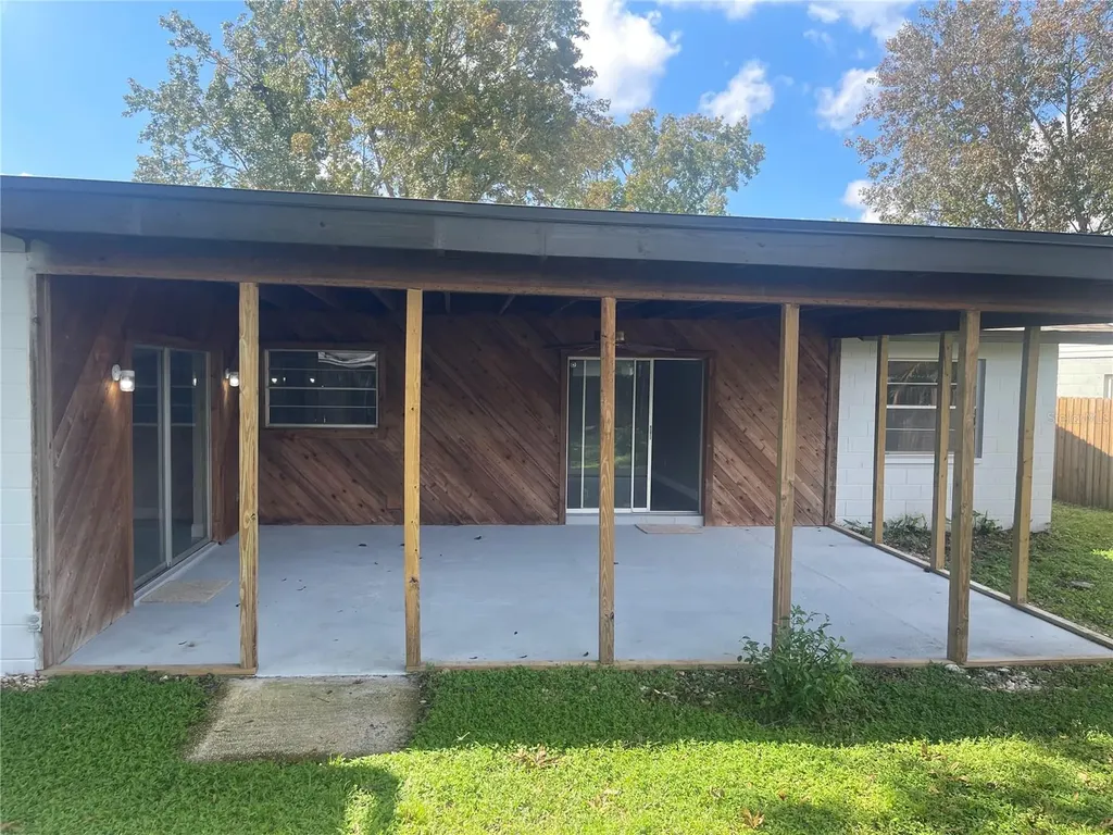 4421 Ranchwood Lane Tampa FL 33624
