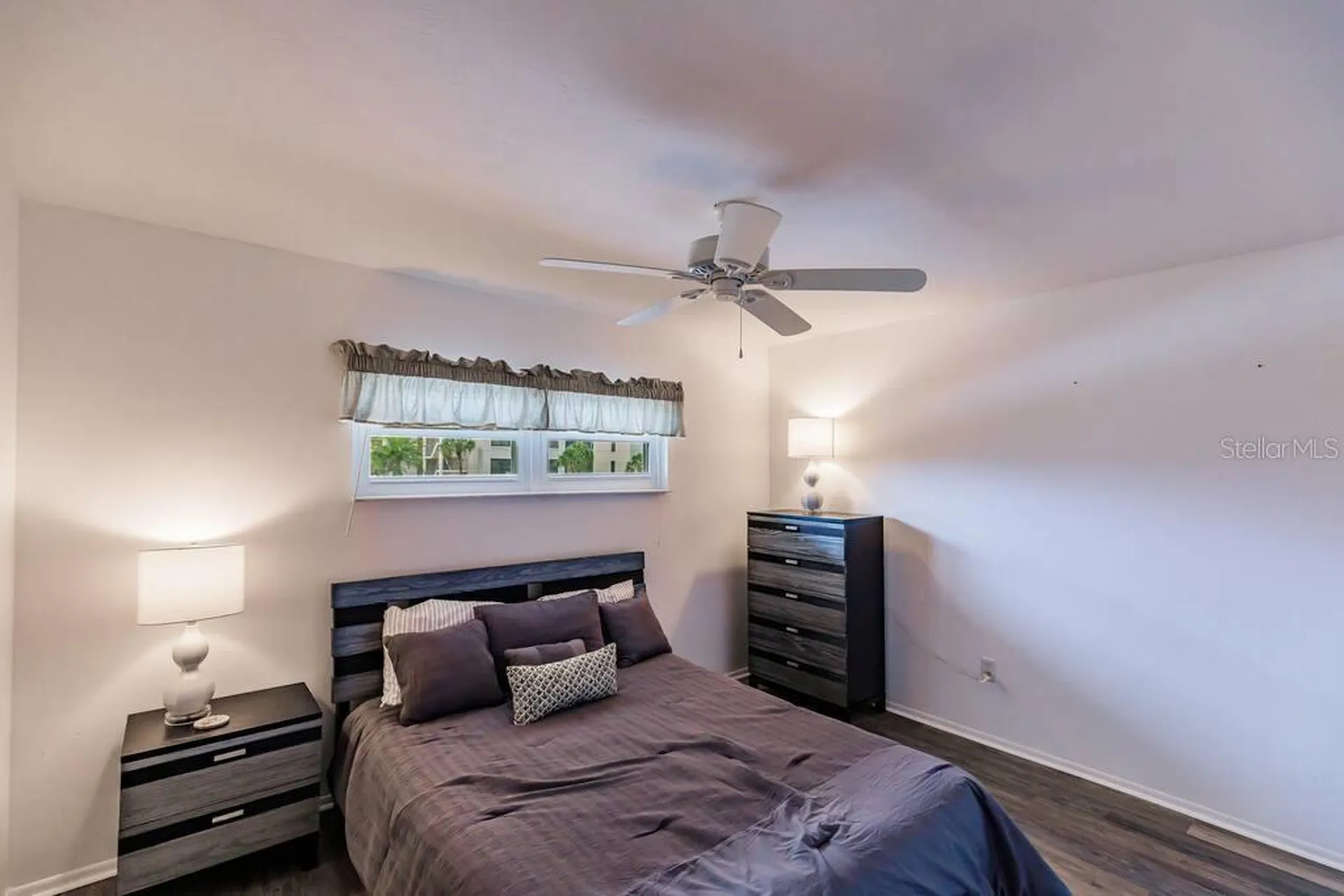 1250 N Portofino Drive Sarasota FL 34242