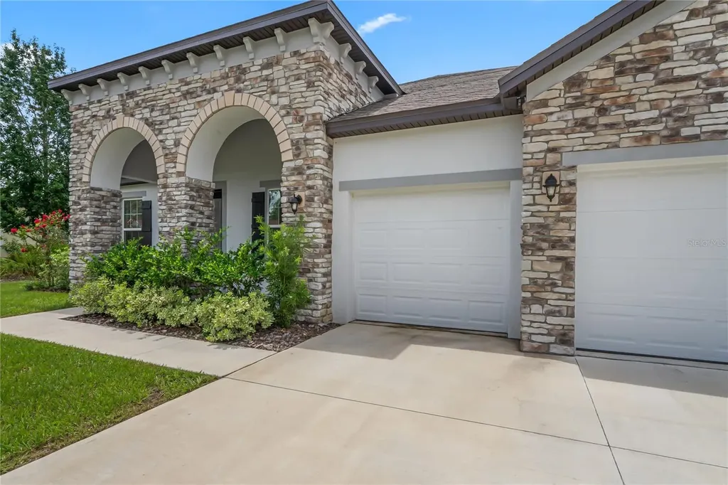 92 Grass Street Homosassa FL 34446