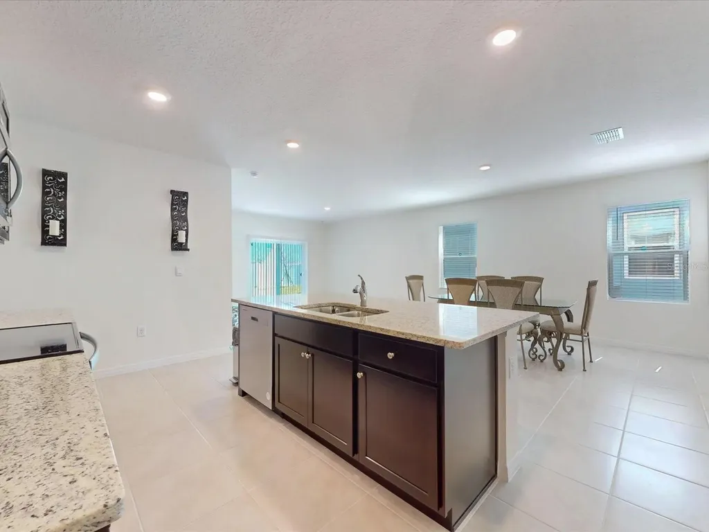 931 Waterfall Boulevard Davenport FL 33837