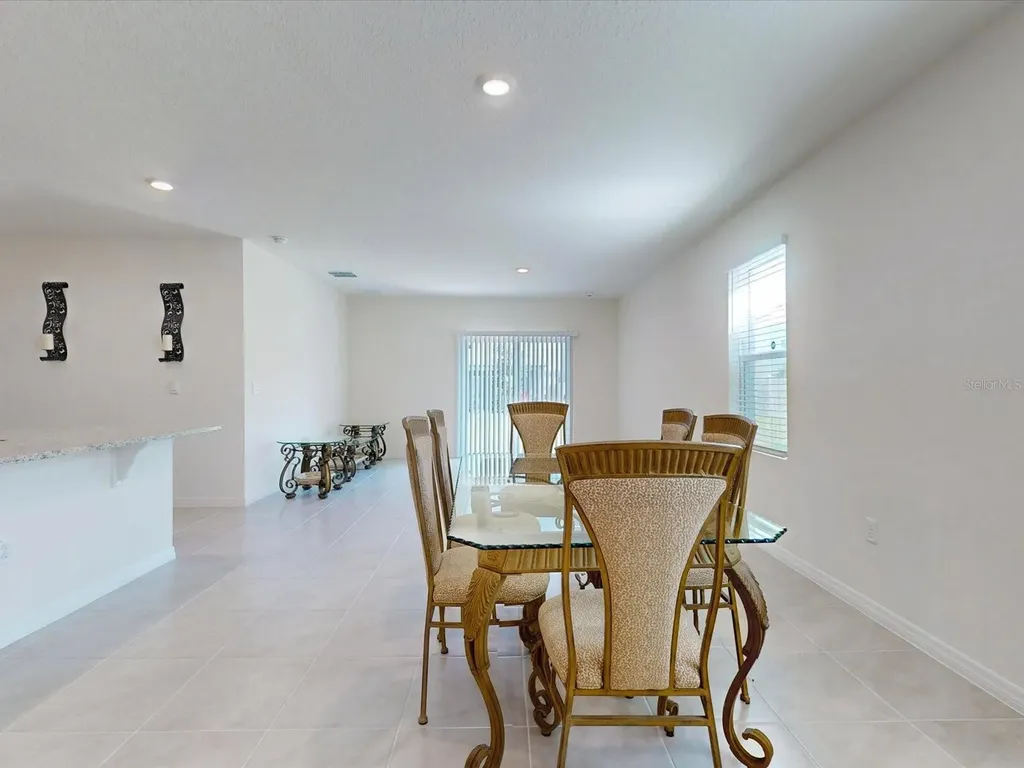 931 Waterfall Boulevard Davenport FL 33837