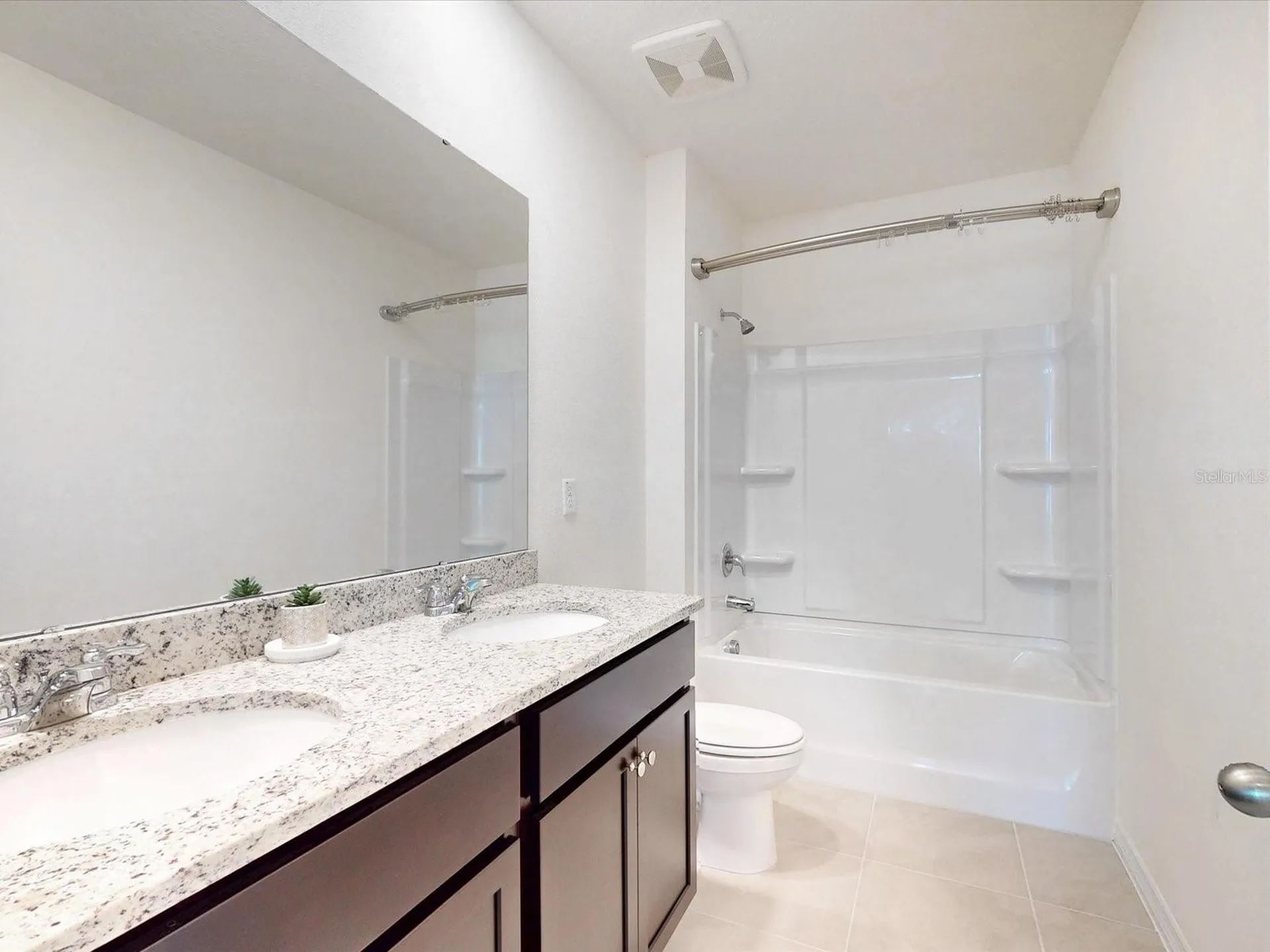 931 Waterfall Boulevard Davenport FL 33837