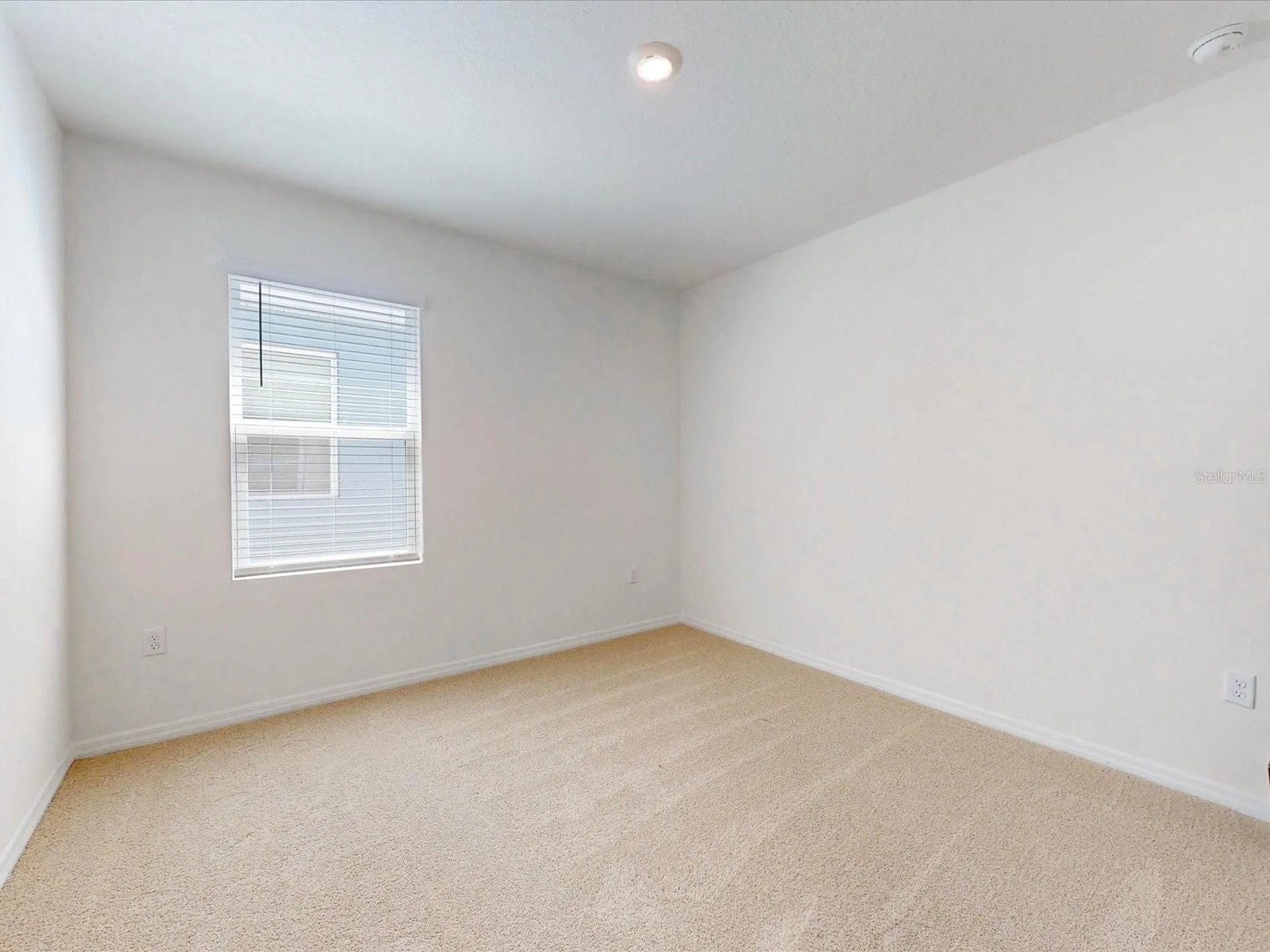 931 Waterfall Boulevard Davenport FL 33837