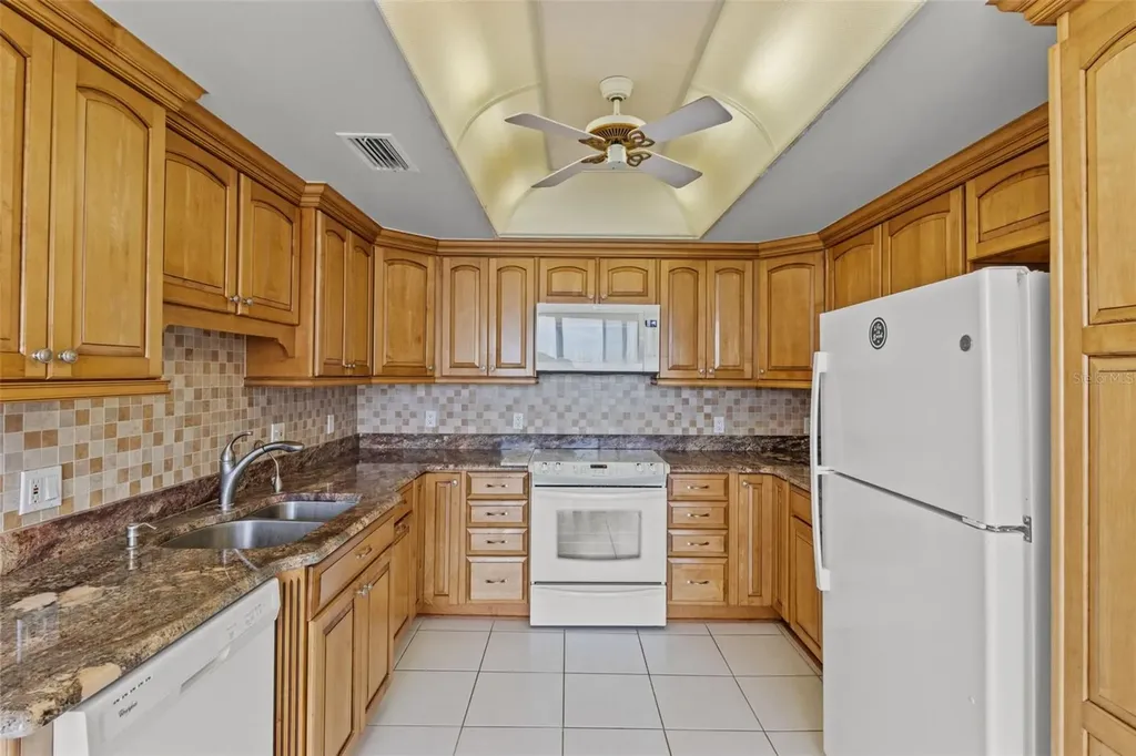 150 Belleview Boulevard Belleair FL 33756