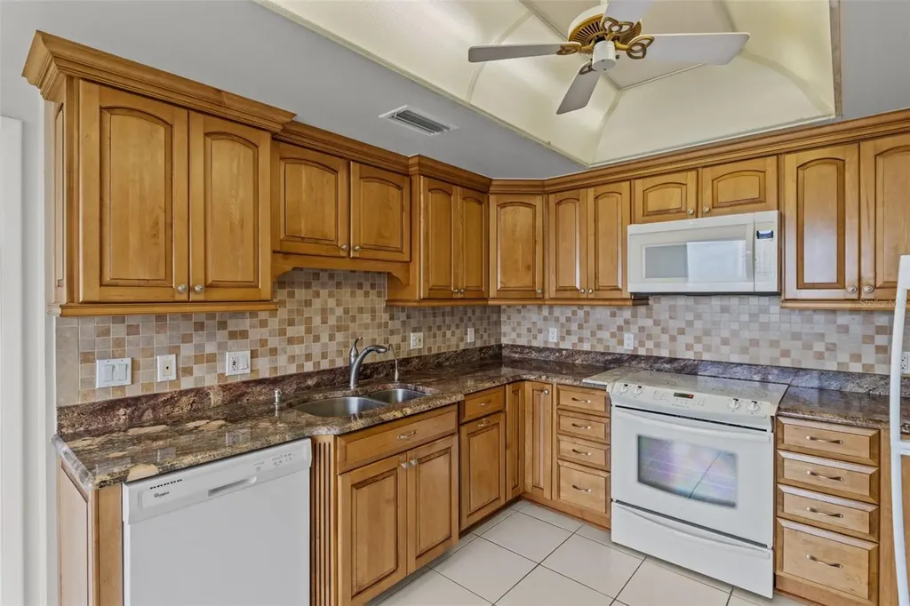 150 Belleview Boulevard Belleair FL 33756