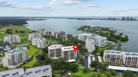 150 Belleview Boulevard Belleair FL 33756