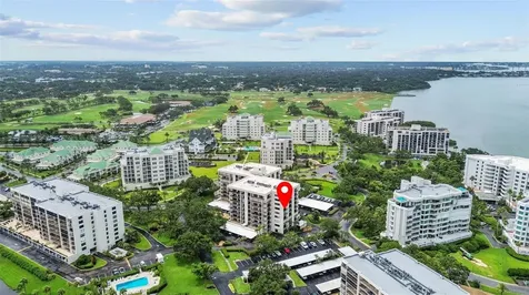 150 Belleview Boulevard Belleair FL 33756
