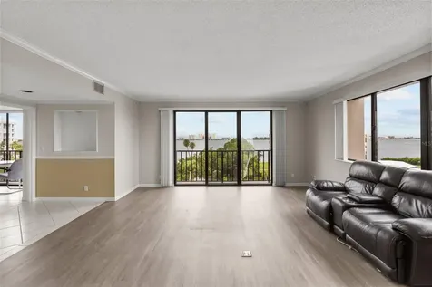 150 Belleview Boulevard Belleair FL 33756