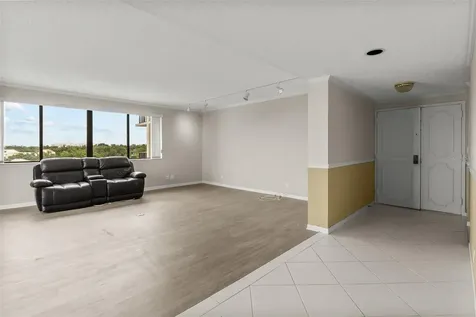 150 Belleview Boulevard Belleair FL 33756