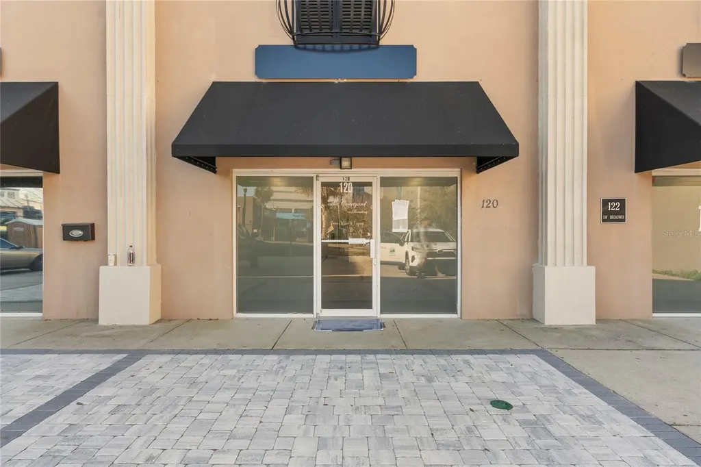 116-122 SW Broadway Street Ocala FL 34471