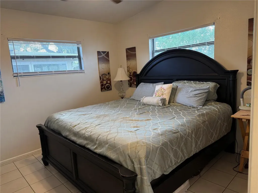 1117 Oakland Tavares FL 32778
