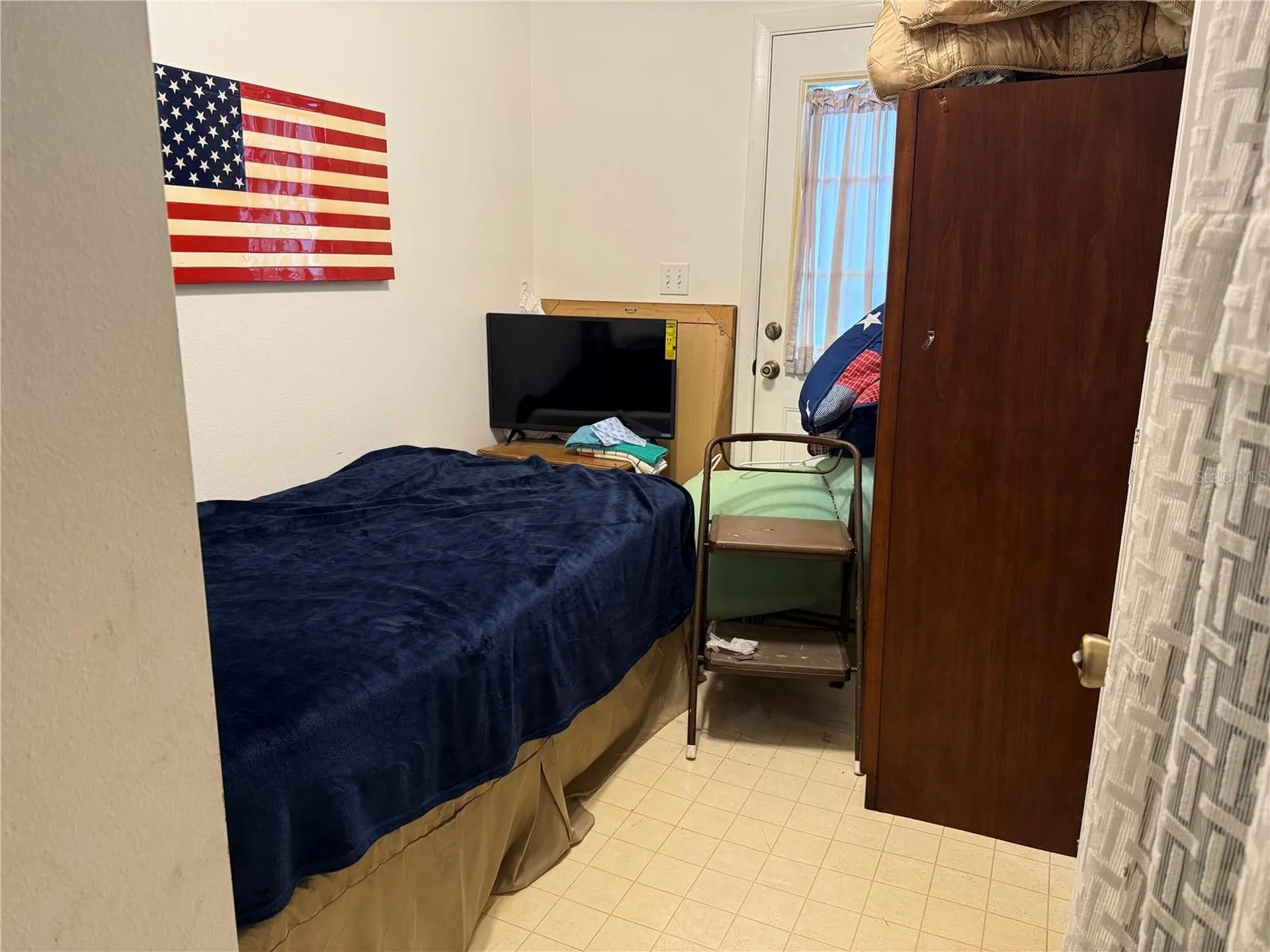 1117 Oakland Tavares FL 32778