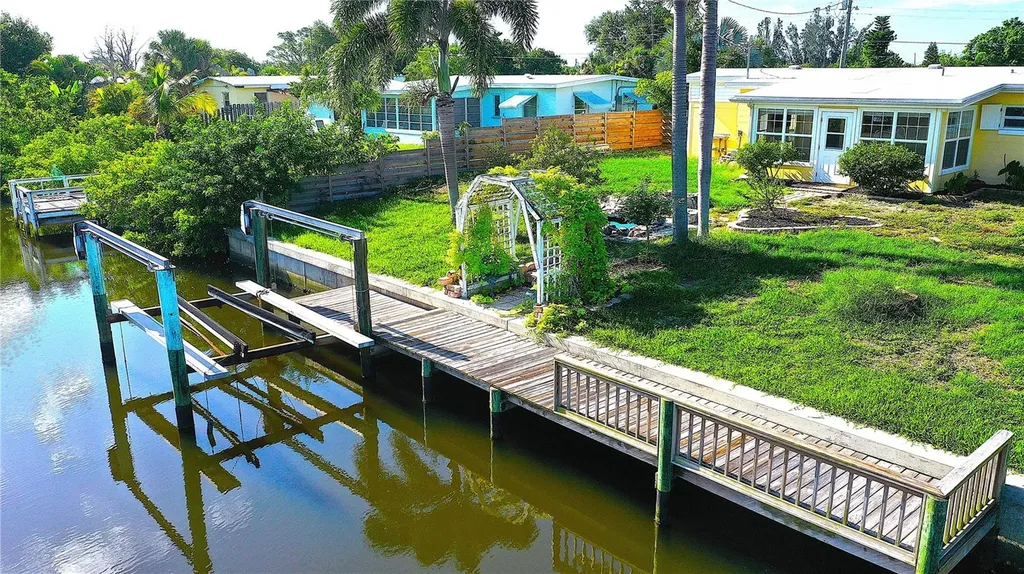 119 Palmetto Circle Port Charlotte FL 33952