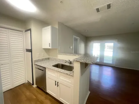 238 Afton Square Altamonte Springs FL 32714