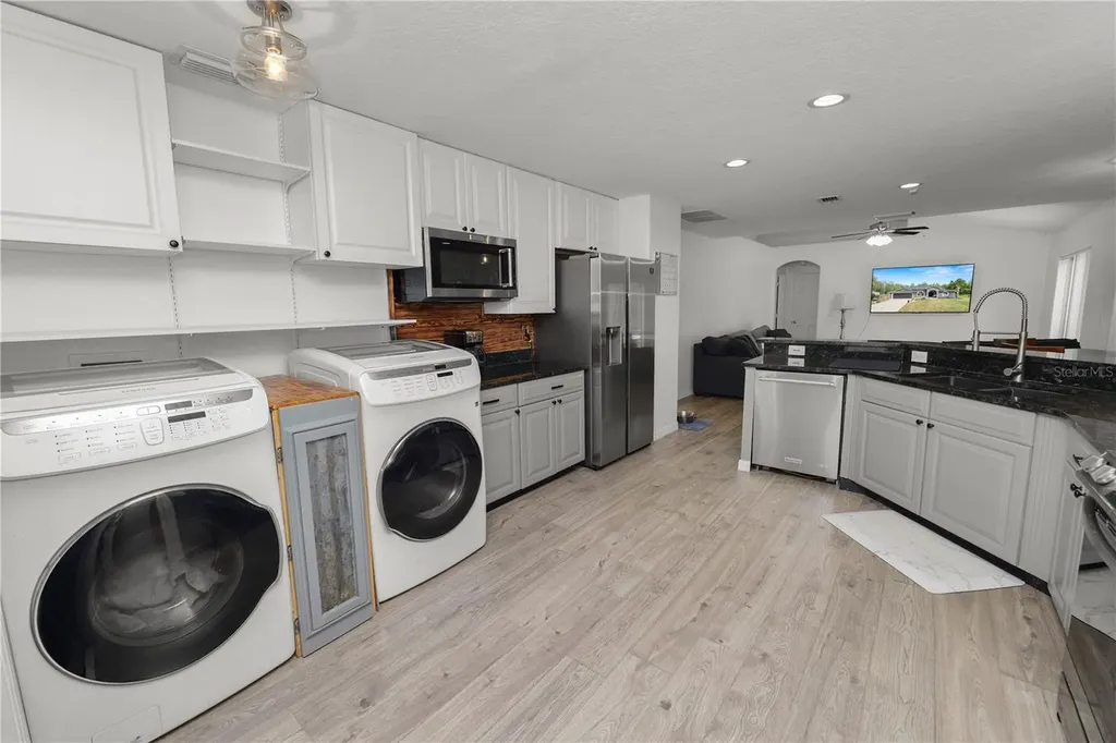 18231 Commonwealth Avenue N Polk City FL 33868