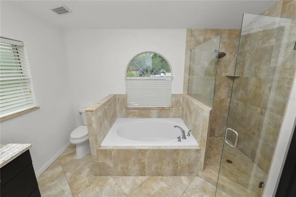 18231 Commonwealth Avenue N Polk City FL 33868