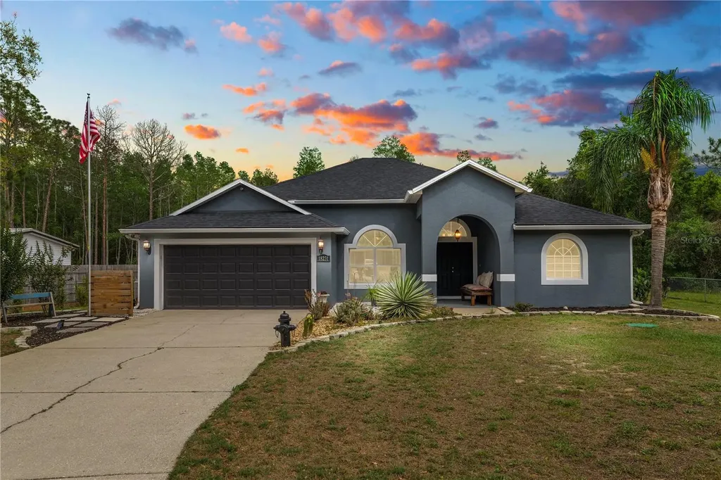 18231 Commonwealth Avenue N Polk City FL 33868