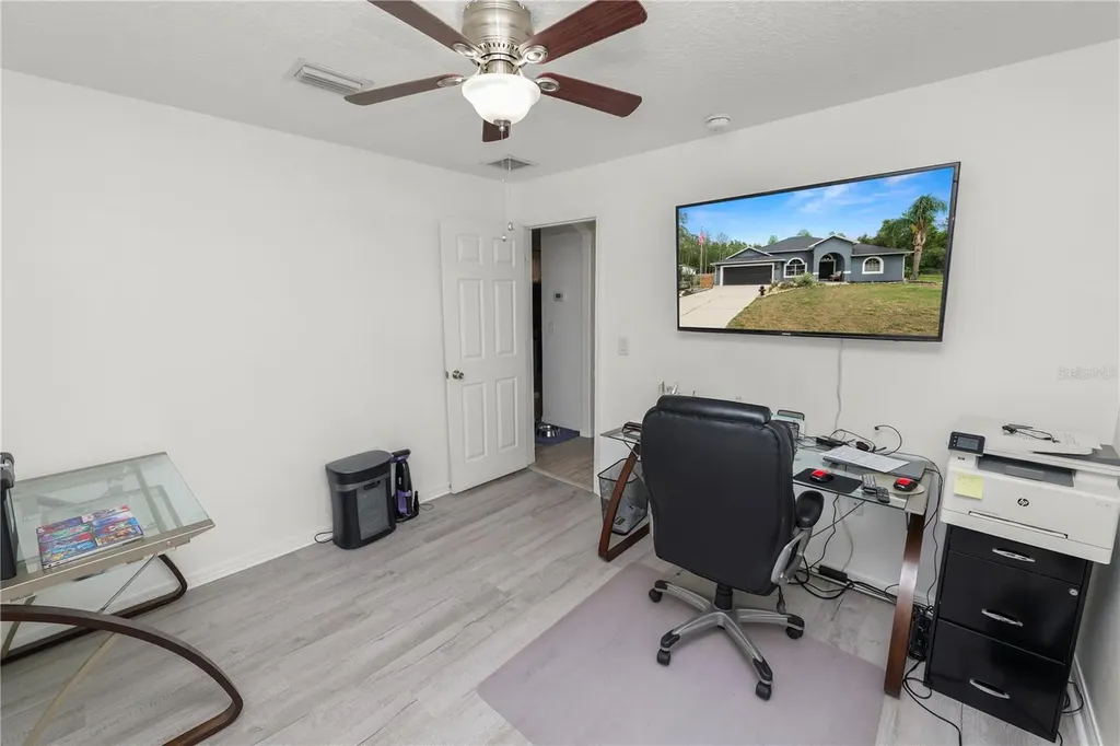 18231 Commonwealth Avenue N Polk City FL 33868