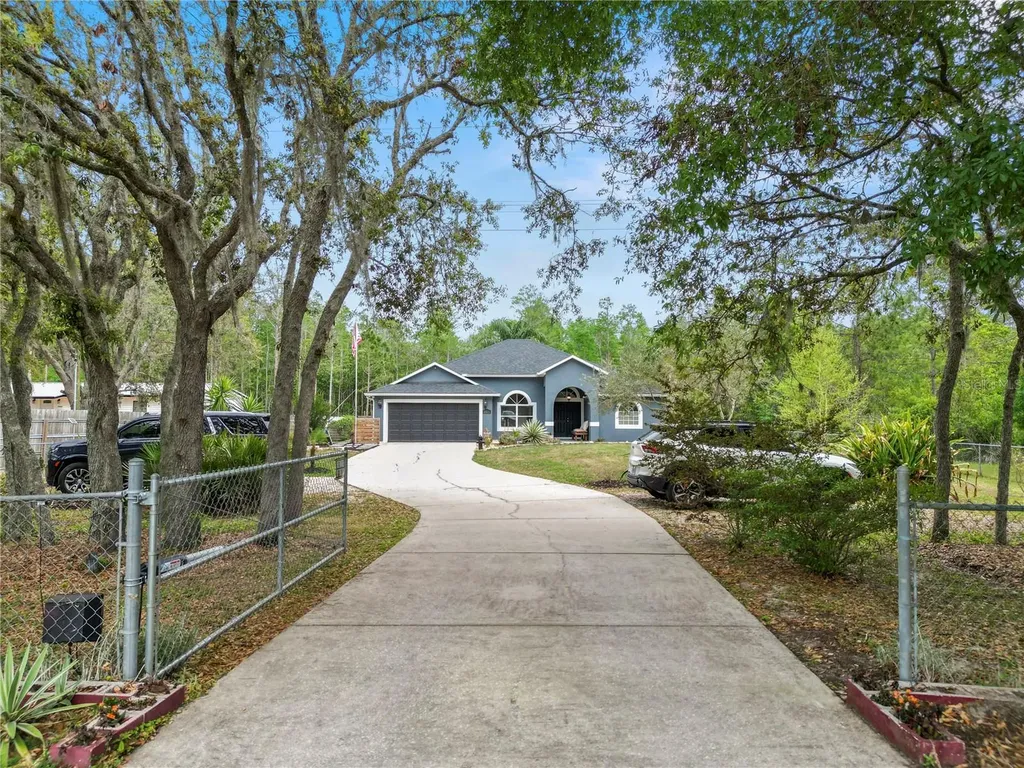 18231 Commonwealth Avenue N Polk City FL 33868