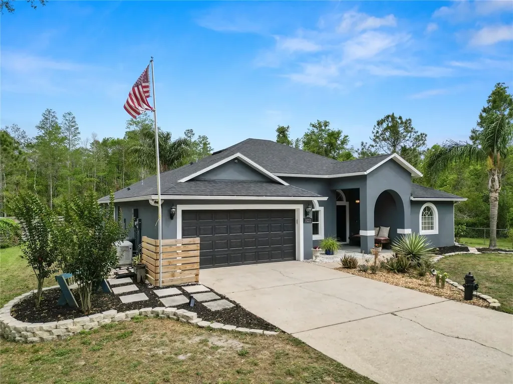 18231 Commonwealth Avenue N Polk City FL 33868