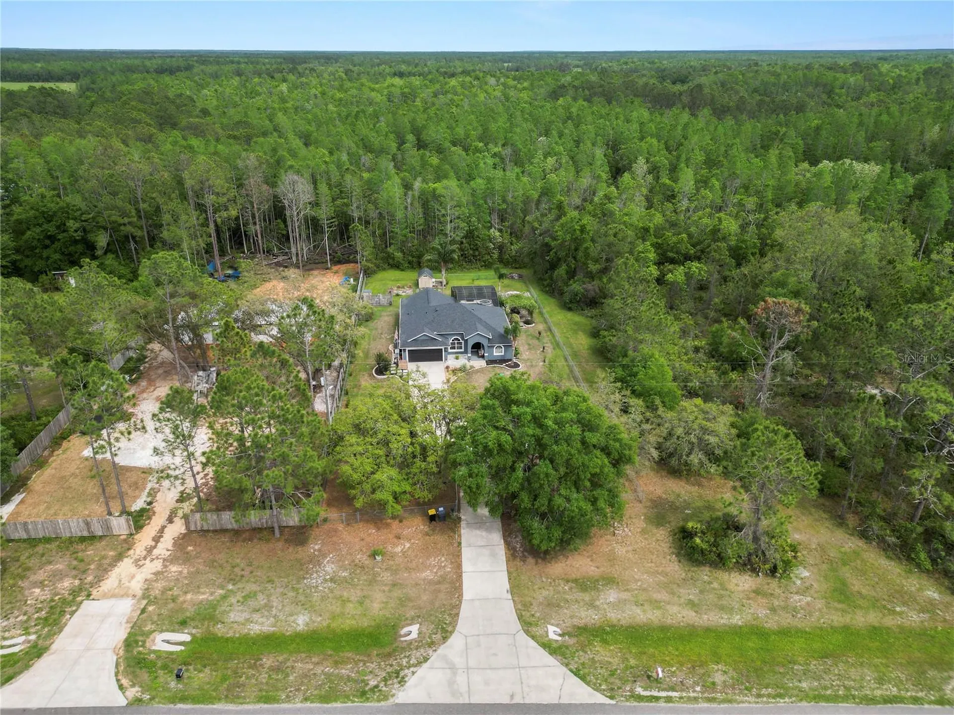 18231 Commonwealth Avenue N Polk City FL 33868