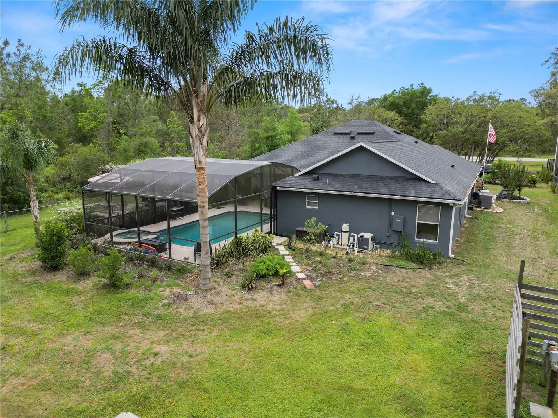 18231 Commonwealth Avenue N Polk City FL 33868