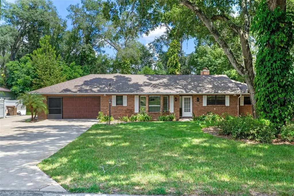 33202 Fairway Road Leesburg FL 34788