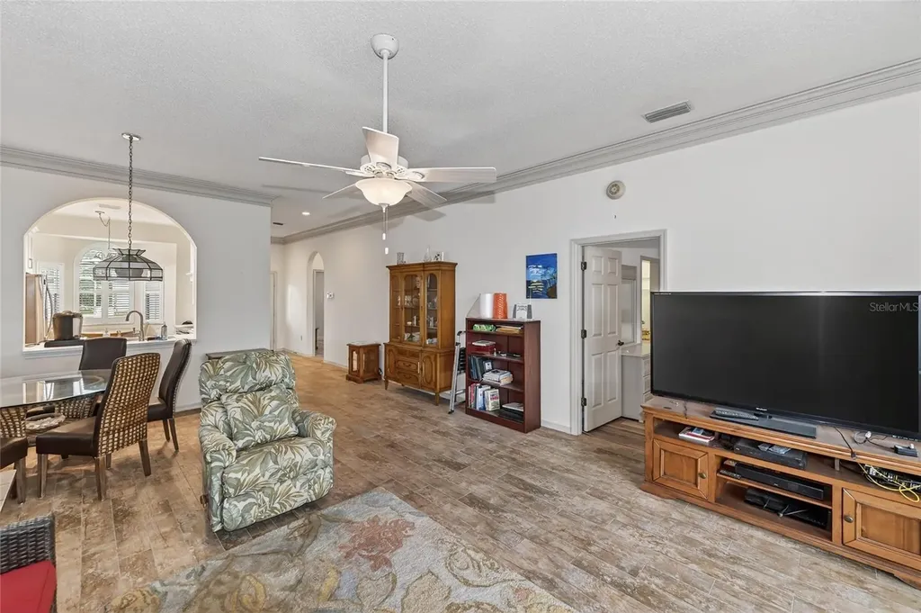 5633 E Long Common Court Sarasota FL 34235
