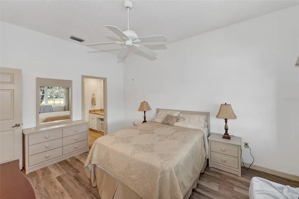 5633 E Long Common Court Sarasota FL 34235