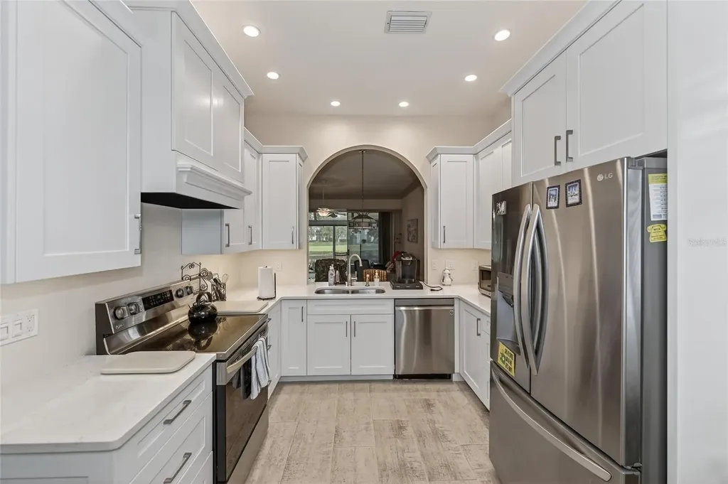 5633 E Long Common Court Sarasota FL 34235