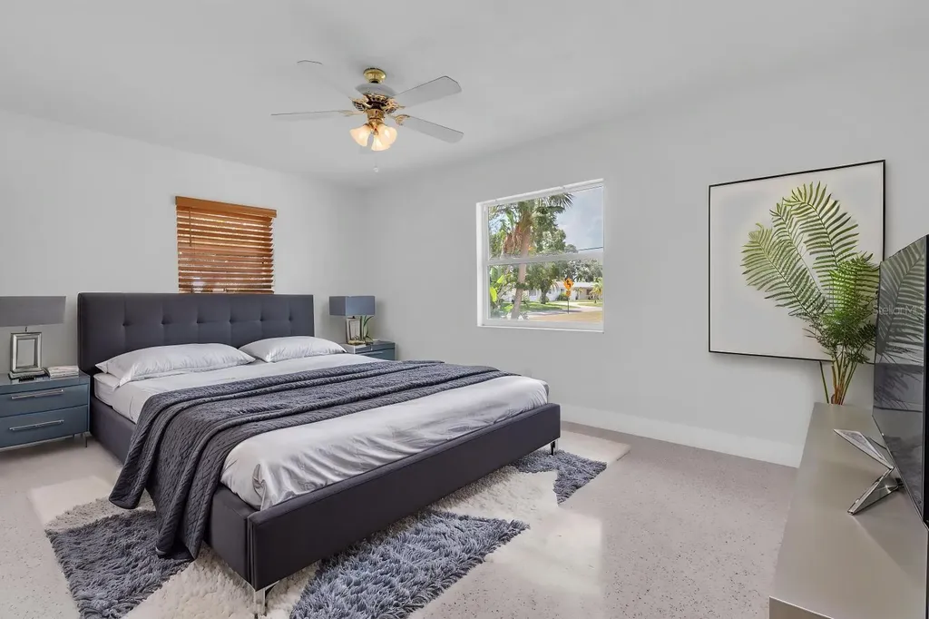 999 38th Avenue NE St Petersburg FL 33704