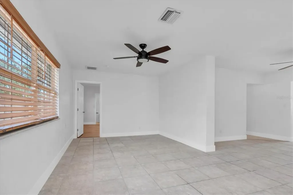 999 38th Avenue NE St Petersburg FL 33704