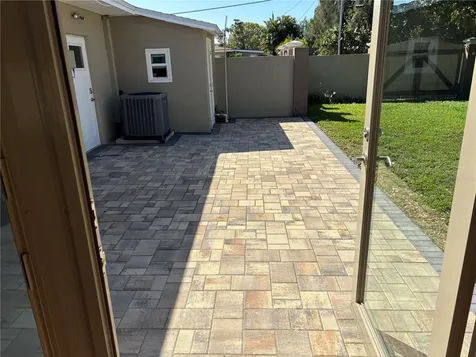 999 38th Avenue NE St Petersburg FL 33704