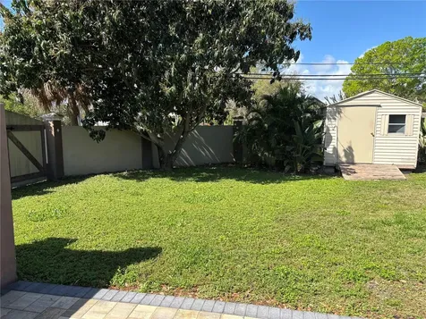999 38th Avenue NE St Petersburg FL 33704