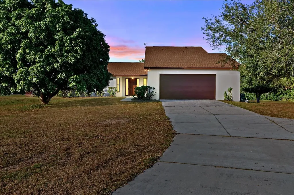4004 Hidden River Lane Sarasota FL 34240