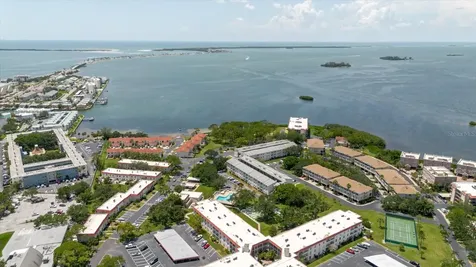 2700 Bayshore Boulevard Dunedin FL 34698