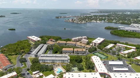 2700 Bayshore Boulevard Dunedin FL 34698