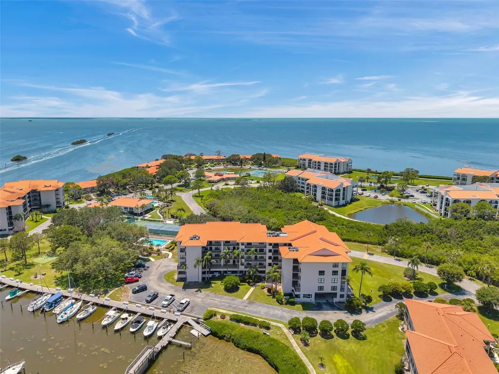 1806 Mariner Drive Tarpon Springs FL 34689