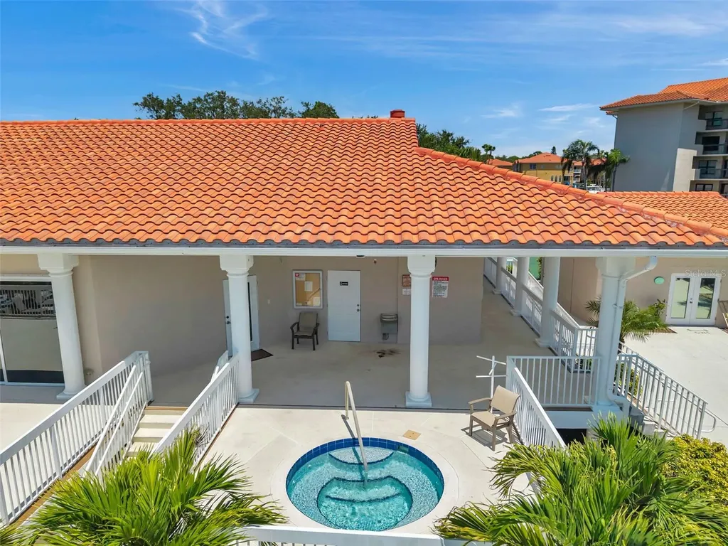 1806 Mariner Drive Tarpon Springs FL 34689