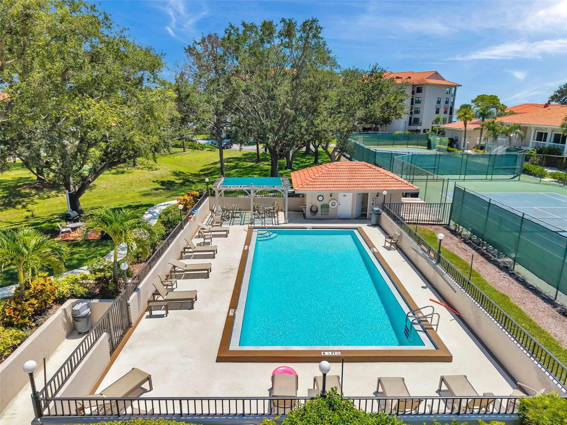 1806 Mariner Drive Tarpon Springs FL 34689
