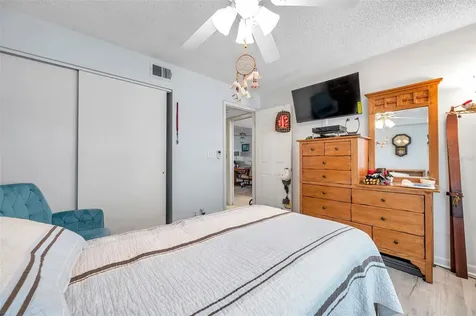 1806 Mariner Drive Tarpon Springs FL 34689