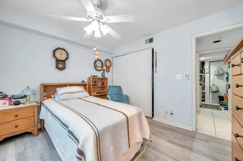 1806 Mariner Drive Tarpon Springs FL 34689