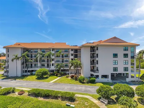 1806 Mariner Drive Tarpon Springs FL 34689