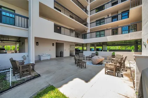 1806 Mariner Drive Tarpon Springs FL 34689