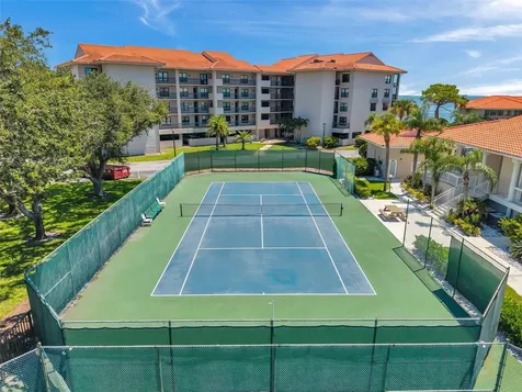 1806 Mariner Drive Tarpon Springs FL 34689